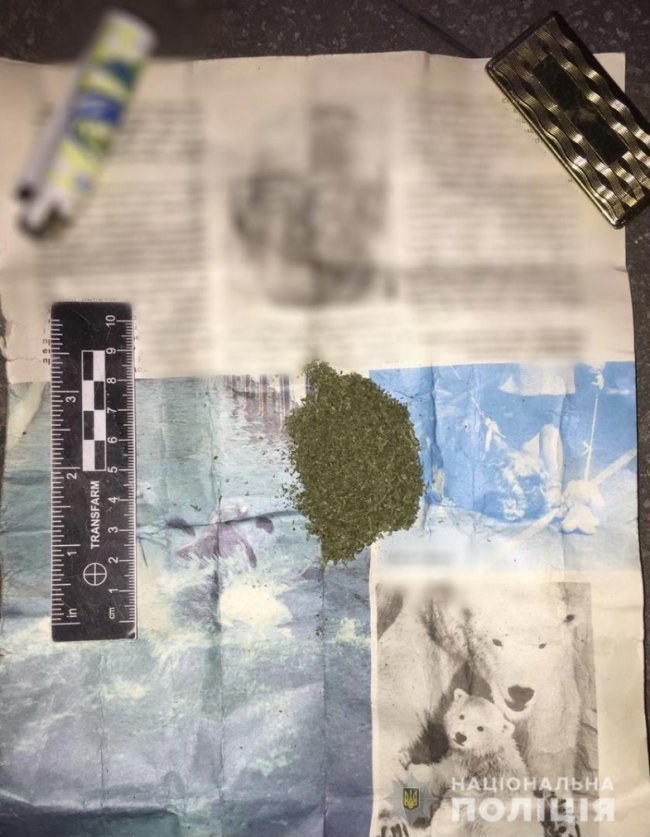 Волинські поліцейські виявили наркоділка, який сам звернувся до них