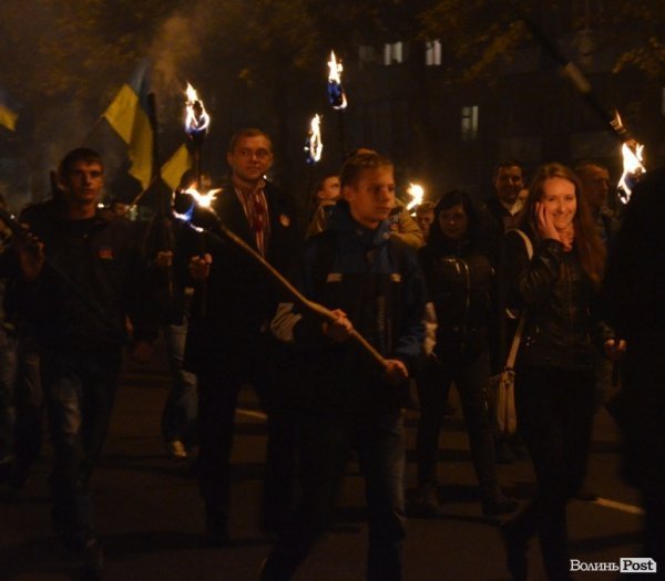 У Луцьку відбулася смолоскипна хода на честь річниці УПА. ФОТО. ВІДЕО