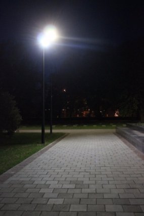 У Луцьку на Меморіалі з'явилось сучасне освітлення. ФОТО