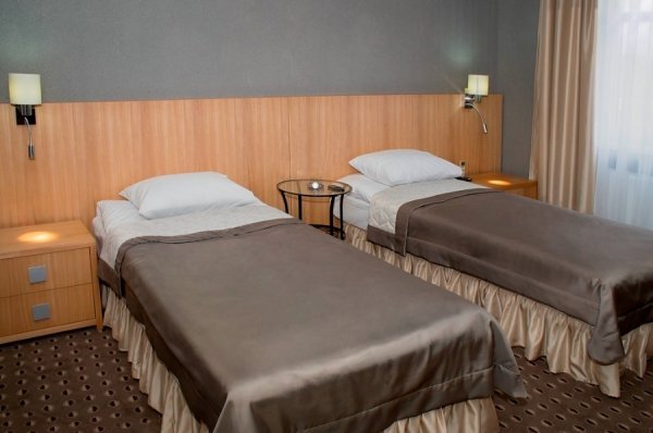 На відкриття готелю-ресторану в Луцьк приїдуть Дядя Жора й Інуса Давуда. ФОТО*