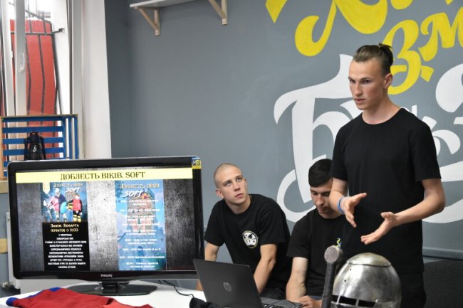 Луцькі лицарі розповіли про участь у чемпіонаті світу з середньовічного бою. ФОТО