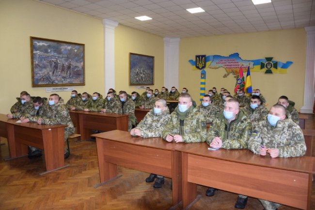 До Волинського загону прибули строковики. ФОТО