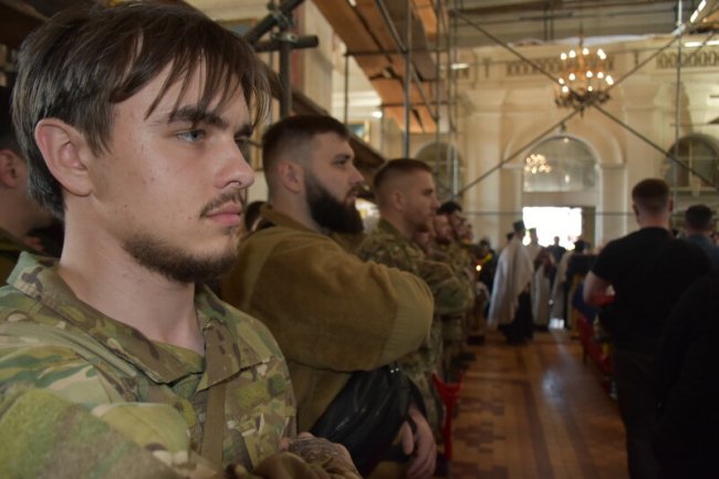 У Луцьку віддали останню шану Героєві Максиму Устимчуку