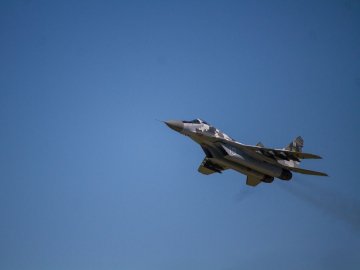 Польща готова передати винищувачі Україні, але є умови