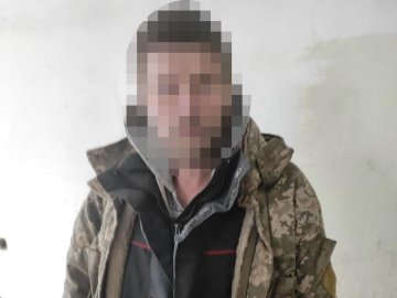 На Волині злодій, який перебував  у розшуку, побив та пограбував жінку