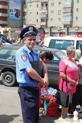 У Ковелі не можуть розібратися, хто має ліквідувати стихійний ринок