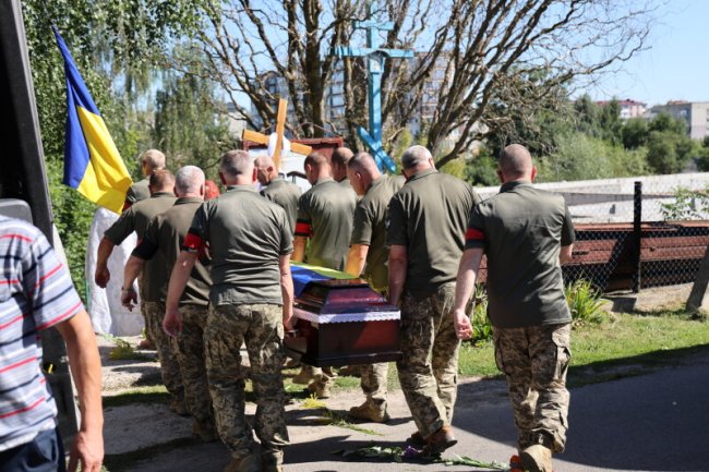У Луцьку попрощались із Героєм Олександром Зінчуком