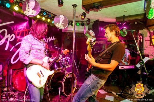 Як у Луцьку переспівували «Гадів». ФОТО