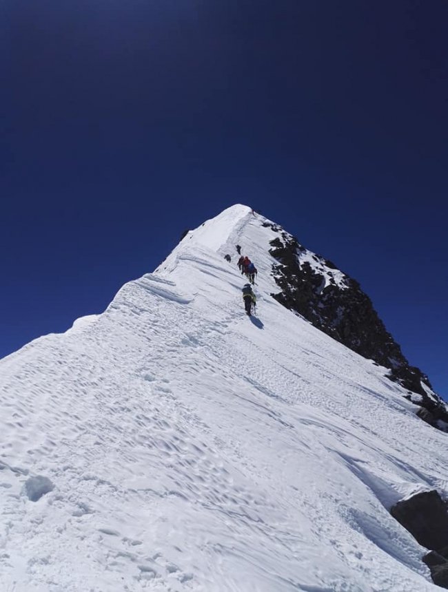 Луцький альпініст підкорив семитисячники Паміру. ФОТО