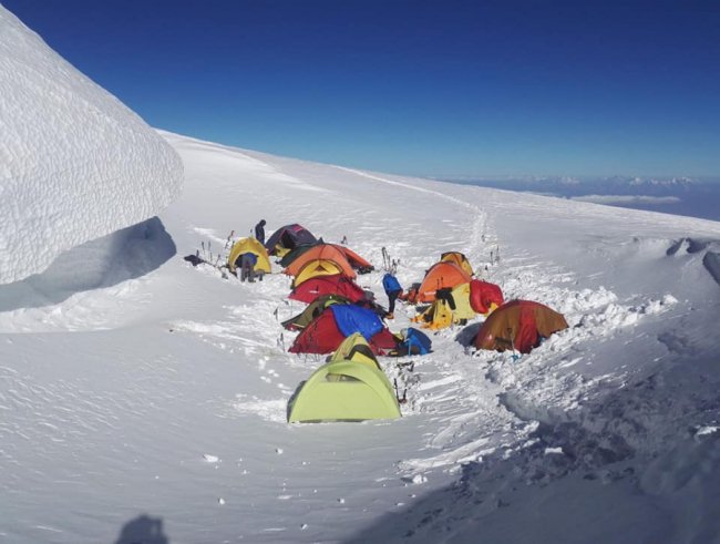 Луцький альпініст підкорив семитисячники Паміру. ФОТО