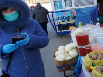 У волинському місті на ринках посилили карантинні заходи безпеки