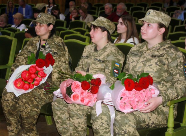 Військовослужбовиць 14 ОМБр нагородили орденами «Берегиня України». ФОТО