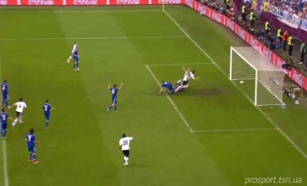 Німеччина вийшла у півфінал Євро-2012. ФОТО