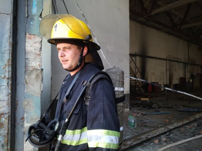 У Луцьку горіло підприємство. ФОТО