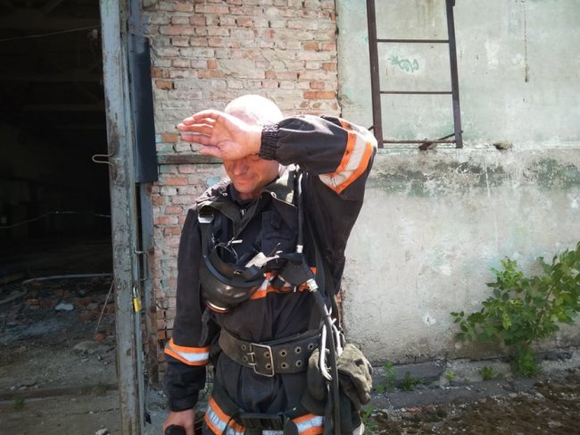 У Луцьку горіло підприємство. ФОТО