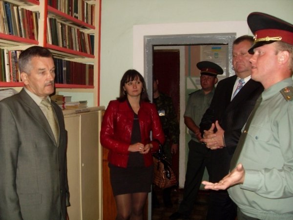 Чиновникам показали Луцьке СІЗО. ФОТО