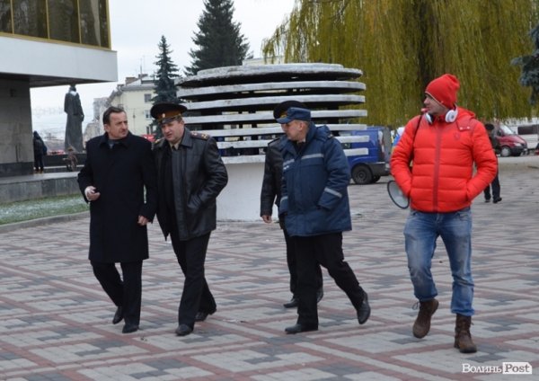 На луцькому Євромайдані гріють і годують. ФОТО