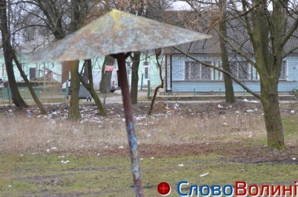 У Луцьку на «чистку» зон біля водойм виділили 600 тисяч гривень. ФОТО