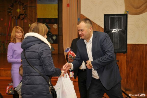 У Луцьку меценат влаштував сюрприз для малозабезпечених родин