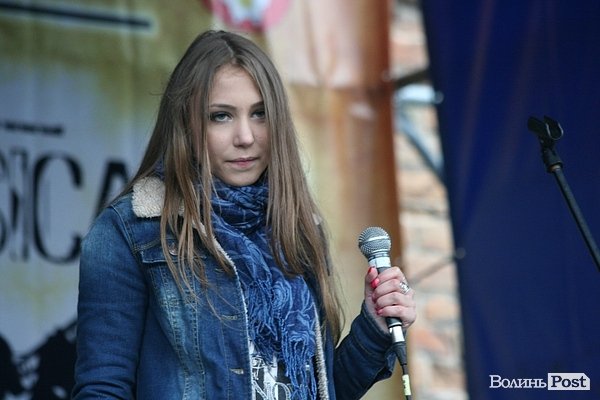 У Луцьку дощ відлякав відвідувачів джаз-фесту. ФОТО