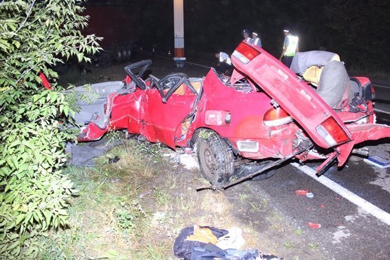 В ДТП на трасі Київ-Ковель загинула родина. ФОТО