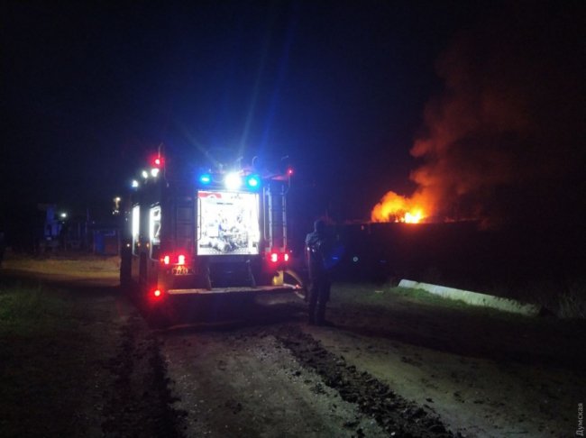 В районі Коблево згоріли дерев'яні будиночки на базі відпочинку
