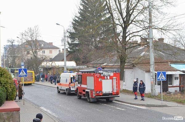 Повідомили про замінування луцької мерії. ФОТО. ДОПОВНЕНО