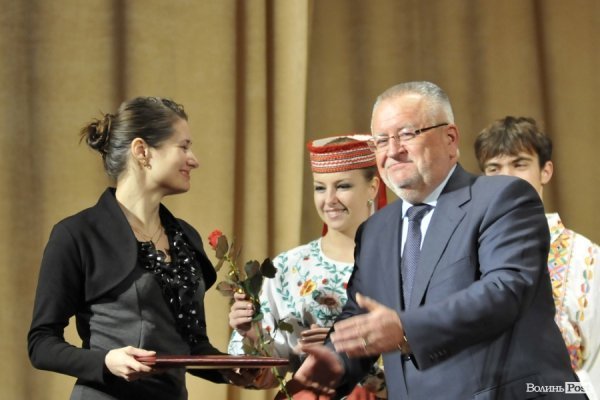 У Луцьку нагороджували працівників телебачення, радіо і зв’язку. ФОТО