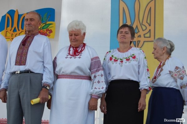 Акція «Українська вишиванка» у Луцьку. ФОТО