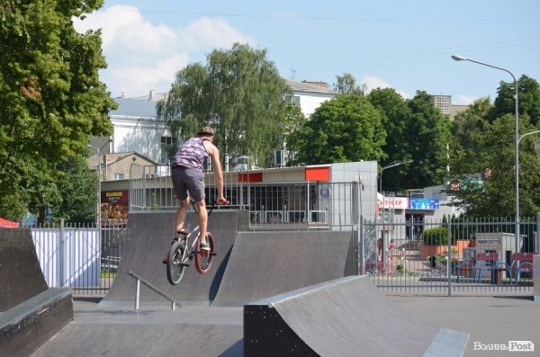 В Луцьку відбувся турнір зі скейтингу. ФОТО
