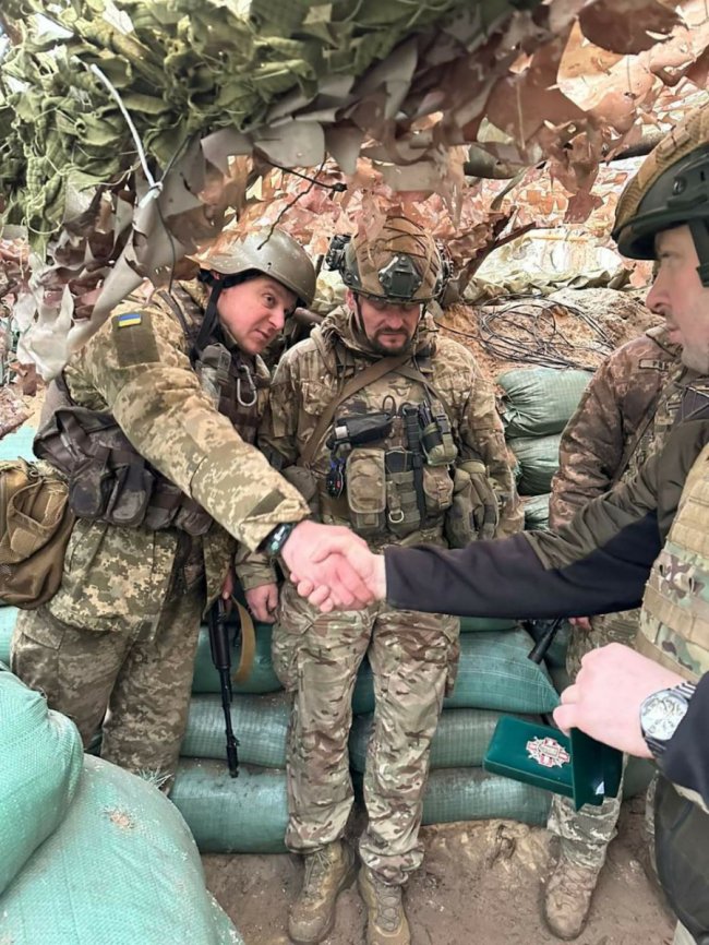 Бійців луцького батальйону нагородили на передовій 