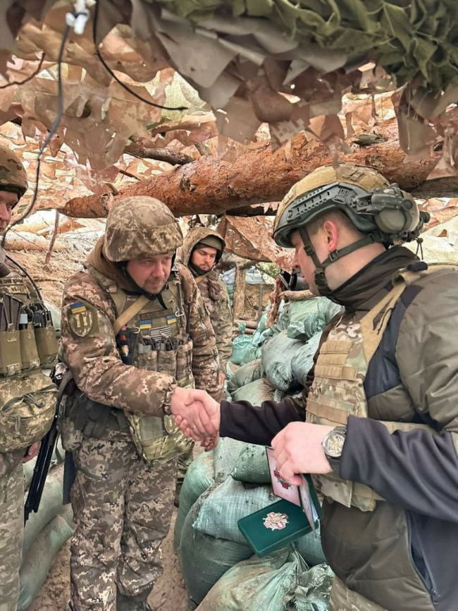 Бійців луцького батальйону нагородили на передовій 