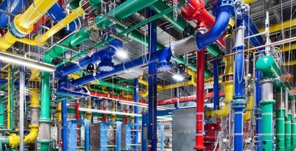 Фотоісторія Google: від сервера з Lego до «наддержави»