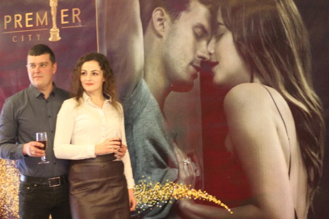 У «PremierCity» відгуляли вечірку з нагоди виходу фільму «50 відтінків свободи»*