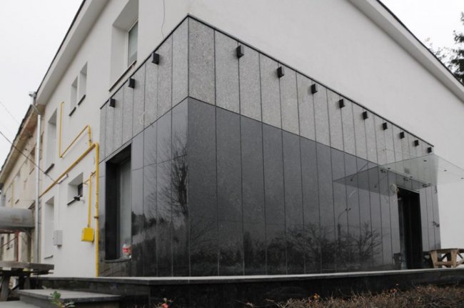 Скоро Луцьк стане глупим селом з хлівцями з мармуру та пінопласту, – фотограф