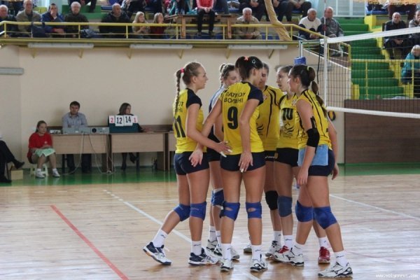 Волинські волейболістки здобули перемогу в Суперлізі. ФОТО