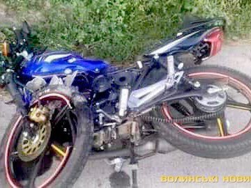 Мотоцикліст перелетів через авто – аварія на Волині. ФОТО