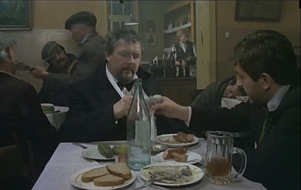 Кадр з фільму «Знахар»