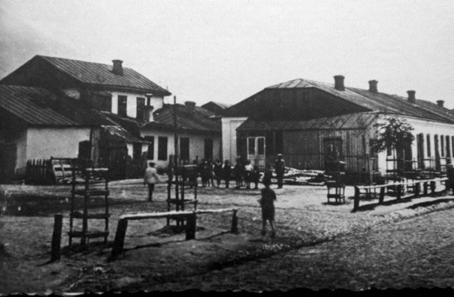 Містечко у Волинському воєводстві 90 років тому. ФОТО