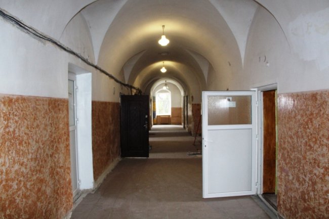 Наслідки пожежі у луцькому госпіталі майже ліквідували. ФОТО