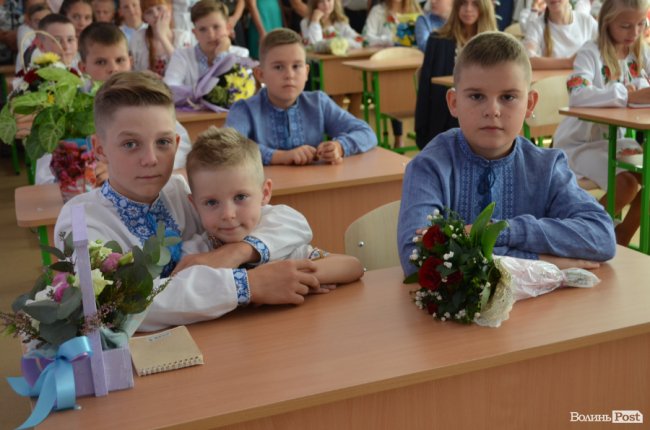 Під гаслом «Вперше»: луцька школа №27 відкрила свої двері. ФОТОРЕПОРТАЖ