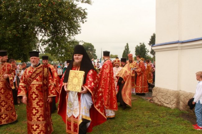 У селі в Луцькому районі на Маковія відбулася перша літургія українською мовою. ФОТО