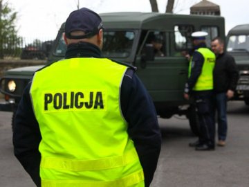 У Польщі  виявили майже 50 українців, які нелегально працювали на рибзаводі