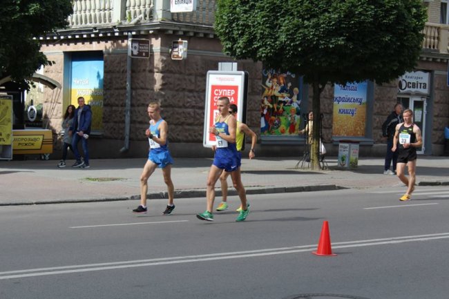 У центрі Луцька відбулися міжнародні змагання зі спортивної ходьби