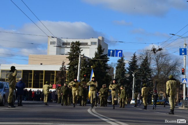 Загинув у день народження: Луцьк попрощався з воїном Віктором Лахаєм. ФОТОРЕПОРТАЖ