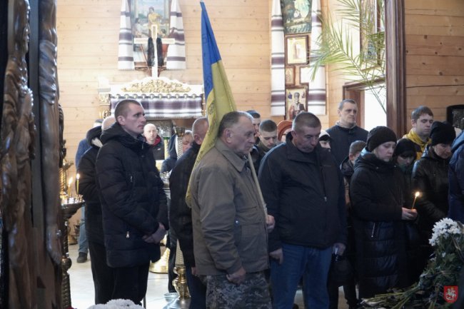 У Володимирі попрощалися із загиблим на Донеччині воїном. ФОТО