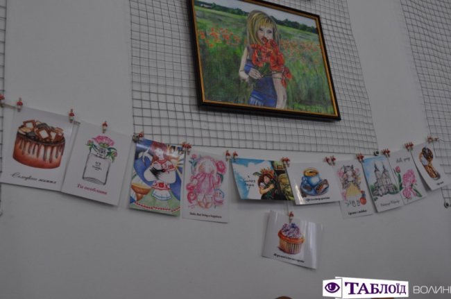 У Луцьку відкрили виставку неймовірних картин доньки загиблого героя. ФОТО