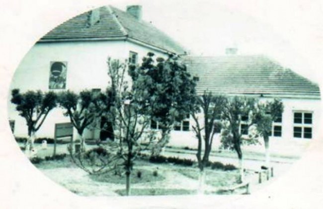 Вигляд школи у 1950-ті роки