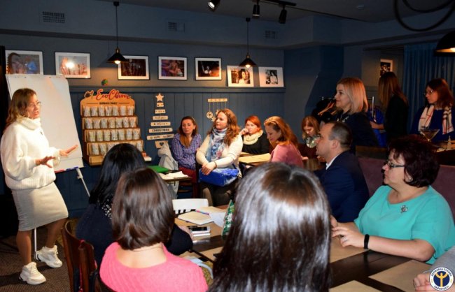 Починала на домашній кухні: лучанка зробила бізнес на виготовленні пастили