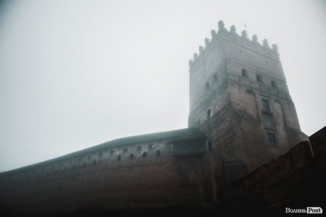 Туманний Луцьк: неймовірні фото 